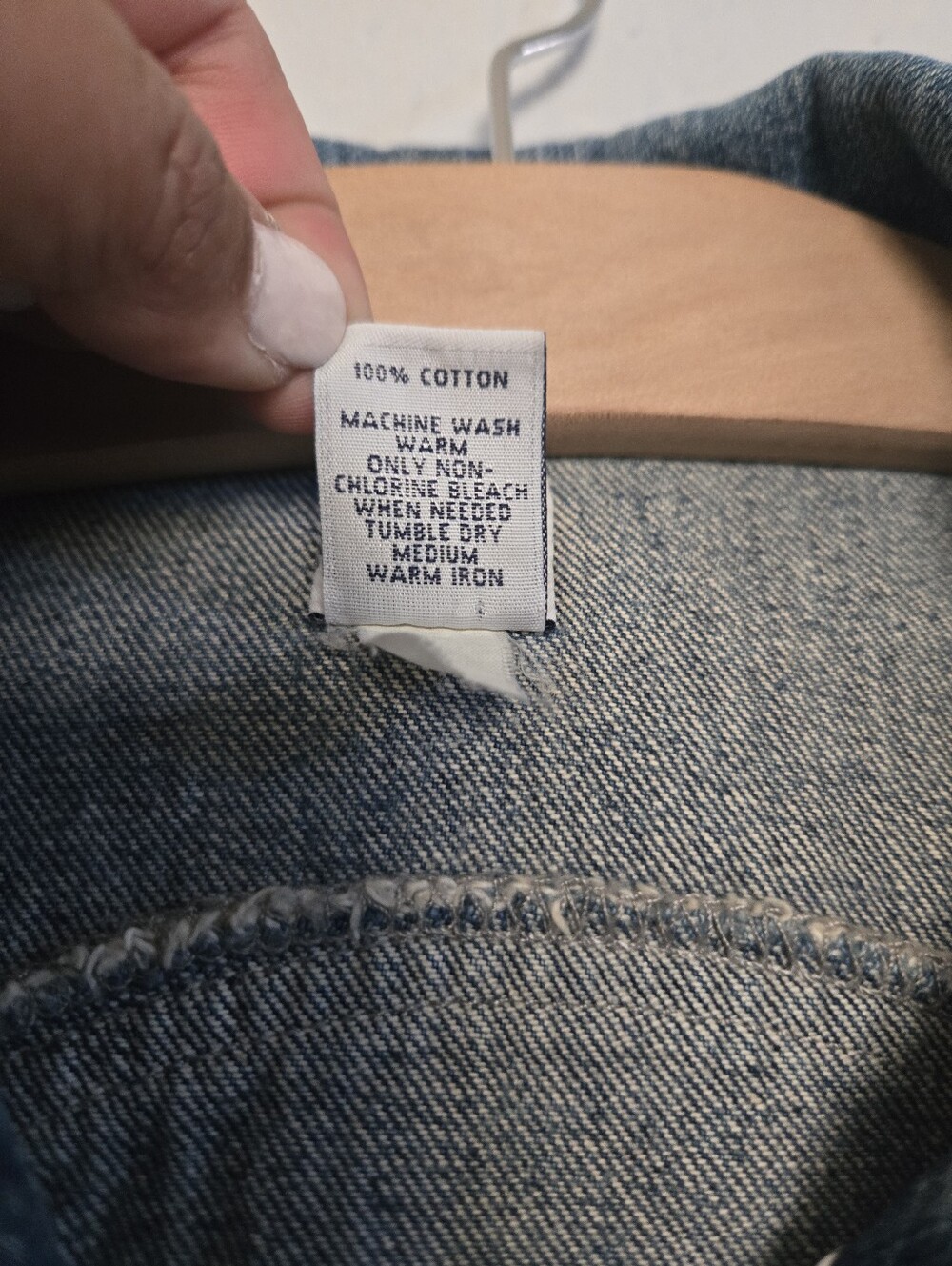 Gap | Icon Denim Jacket - Picture 6 of 7